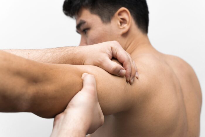 Borsite alla spalla - Cos'è e come si cura con la fisioterapia 40 dolore alla spalla