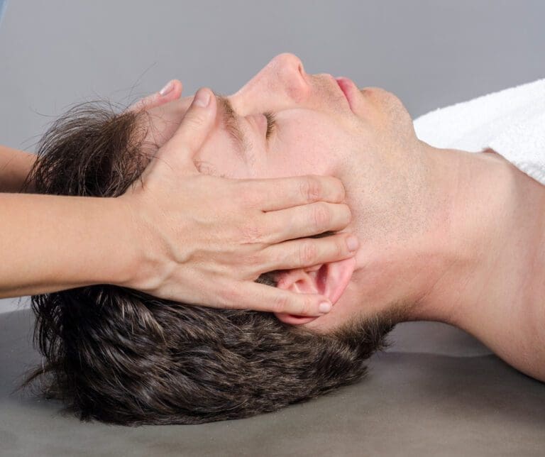 L'Osteopatia nella Clinica Gnatologica: un approccio olistico alla salute orale 1 osteopatia gnatologica